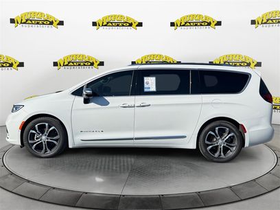 New 2026 Chrysler Pacifica Pinnacle