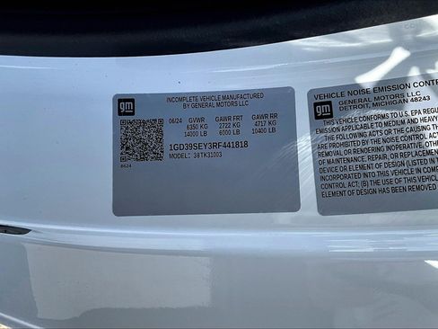 New 2024 GMC Sierra 3500 Pro w/ Convenience Package image 11