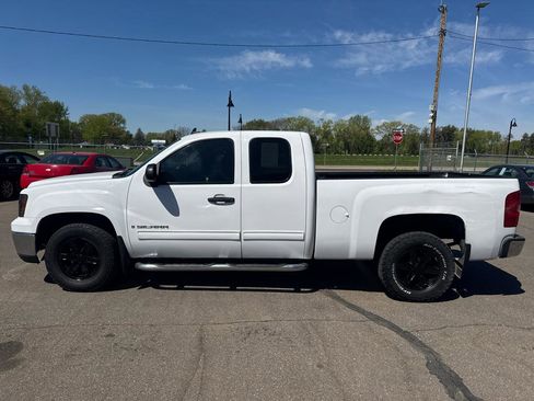 Used 2008 GMC Sierra 1500 SLE w/ SLE2 Preferred Package AWD/4WD image 8