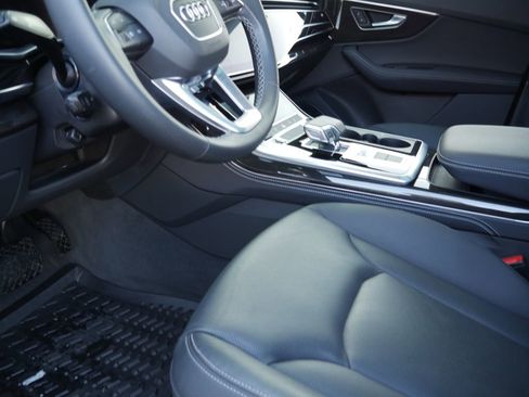 Used 2025 Audi Q7 3.0T Premium Plus image 19