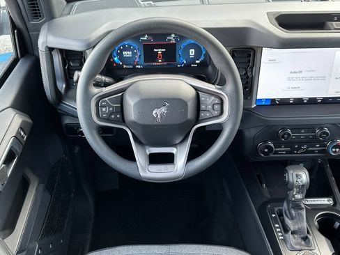 New 2025 Ford Bronco 4-Door AWD/4WD image 15
