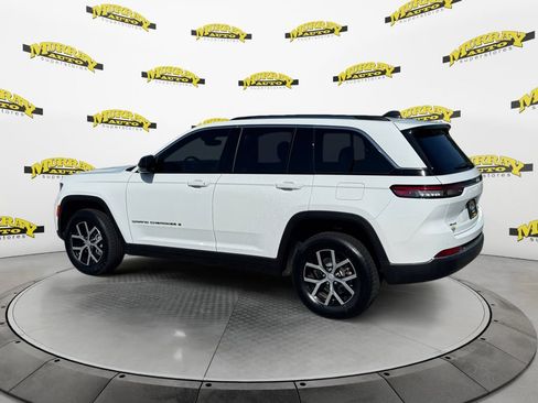 Used 2024 Jeep Grand Cherokee Limited AWD/4WD image 3