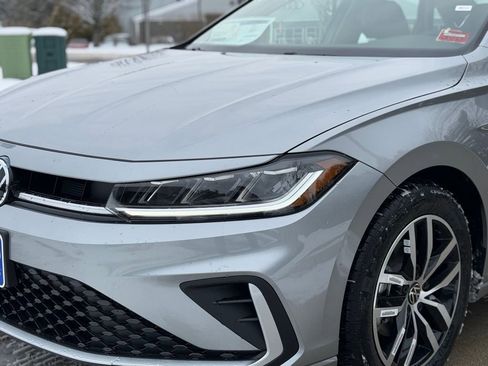 New 2026 Volkswagen Jetta SE image 6