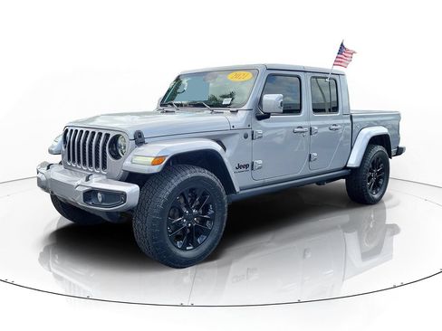Used 2021 Jeep Gladiator Overland AWD/4WD image 4