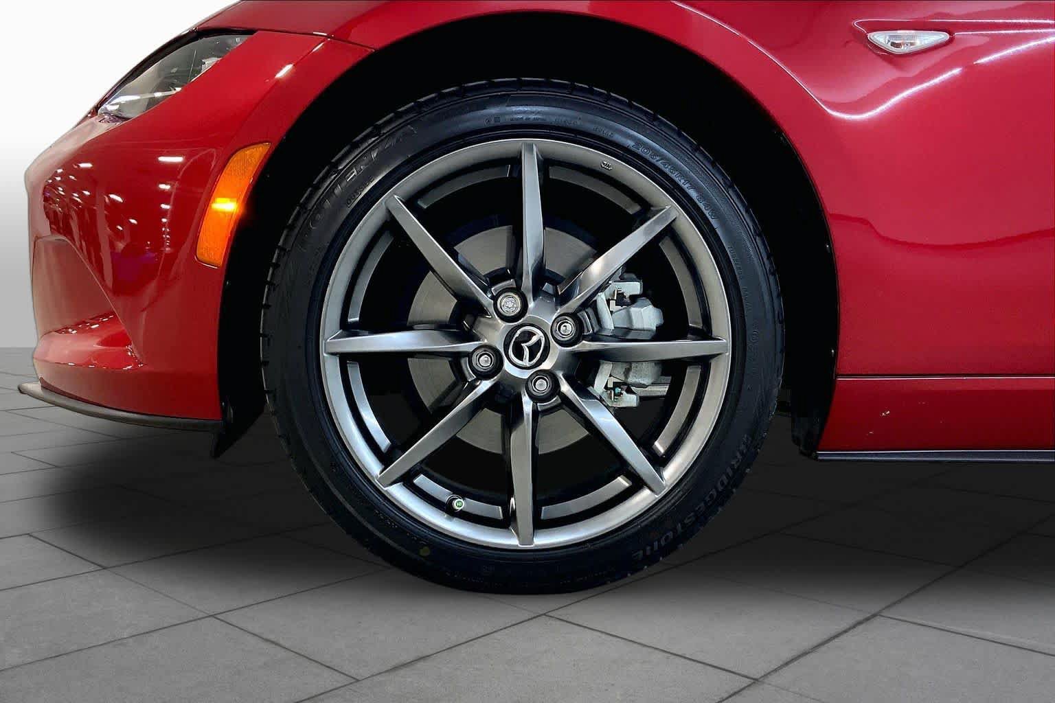 Used 2016 MAZDA MX-5 Miata Grand Touring RWD image 10