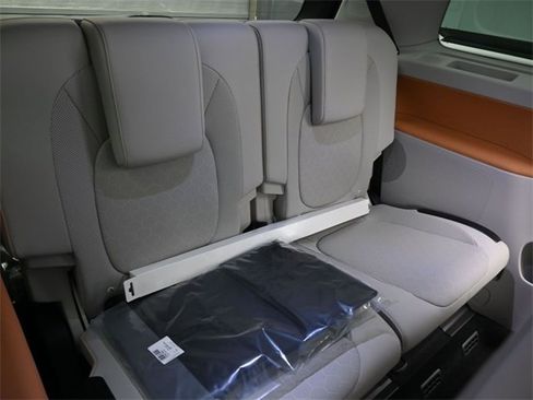 New 2025 Volkswagen ID. Buzz Pro S Plus image 27