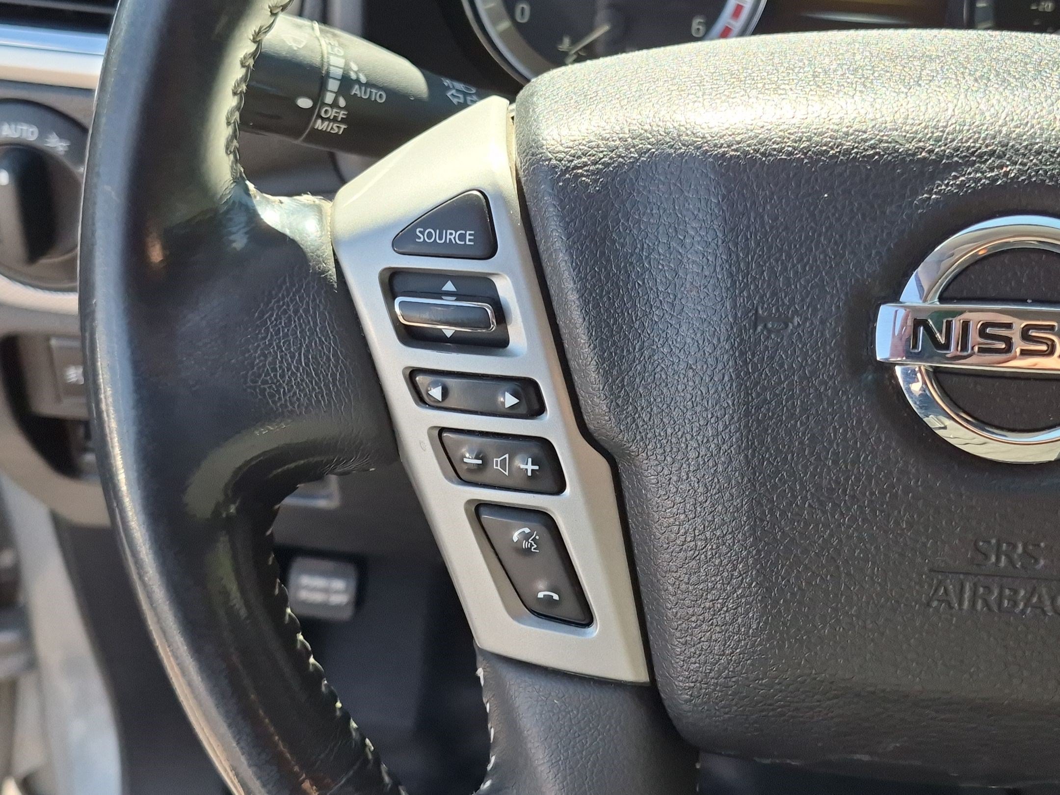 Used 2017 Nissan Titan PRO-4X AWD/4WD image 19