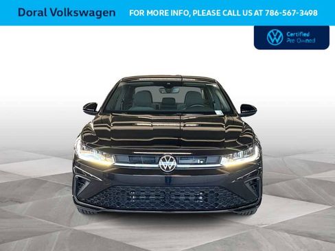 Used 2025 Volkswagen Jetta Sport image 3