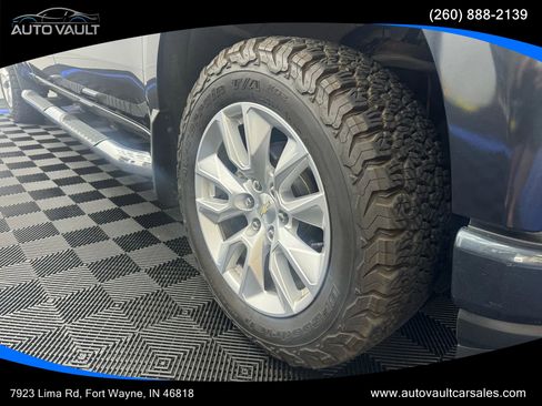 Used 2019 Chevrolet Silverado 1500 Custom image 10