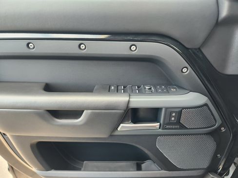 Certified 2023 Land Rover Defender 110 X image 23