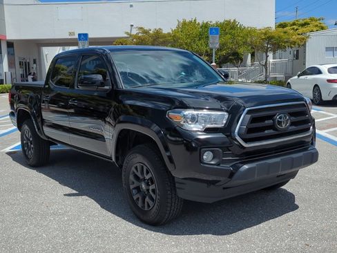 Certified 2023 Toyota Tacoma SR5 image 3