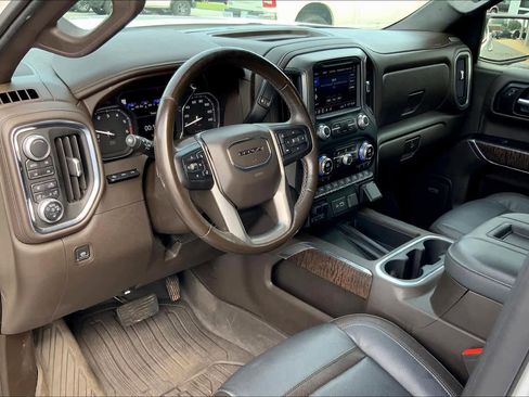 Used 2019 GMC Sierra 1500 Denali w/ Denali Ultimate Package AWD/4WD image 18