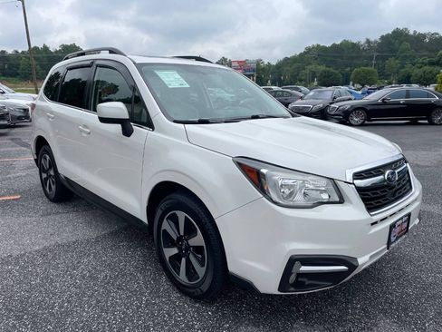 Used 2017 Subaru Forester 2.5i Limited w/ Popular Package #1 AWD/4WD image 6