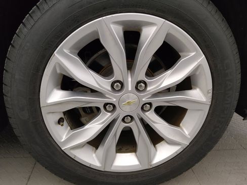 Used 2020 Chevrolet Malibu LT FWD image 31