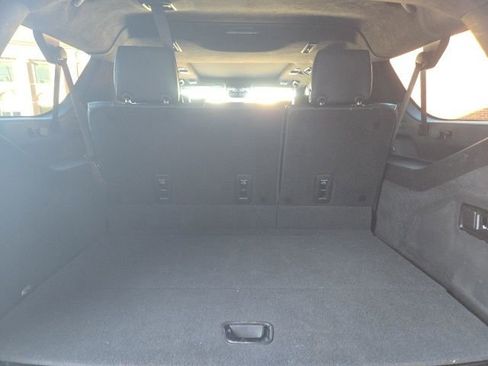 Used 2022 Cadillac Escalade ESV Sport Platinum w/ Heavy-Duty Trailer Package AWD/4WD image 18