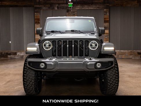 Used 2022 Jeep Gladiator Overland image 4
