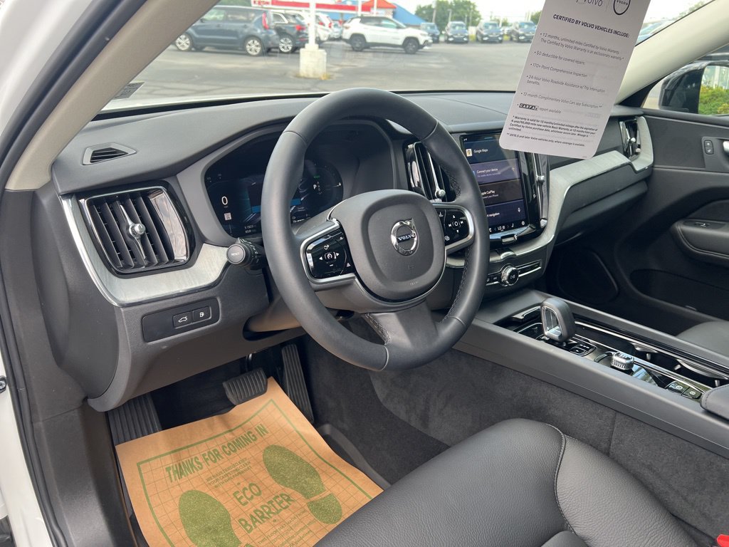 Certified 2025 Volvo XC60 T8 Plus w/ Protection Package Premier AWD/4WD image 13