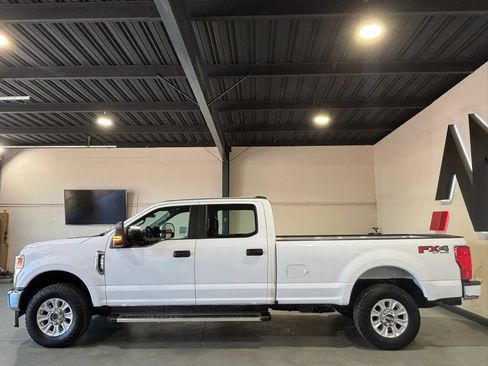 Used 2022 Ford F250 XL w/ STX Appearance Package AWD/4WD image 5