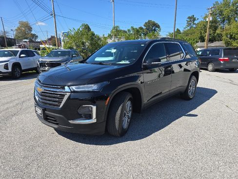 Used 2023 Chevrolet Traverse LT image 28