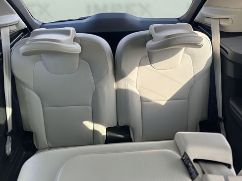 Used 2024 Volvo XC90 B6 Plus w/ Protection Package Premier image 14