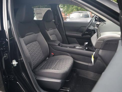 New 2026 Nissan Kicks SV image 24