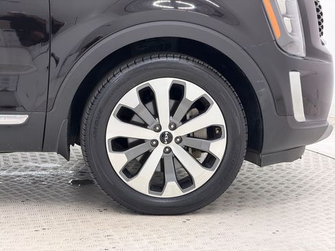 Used 2022 Kia Telluride EX w/ EX Premium Package FWD image 13