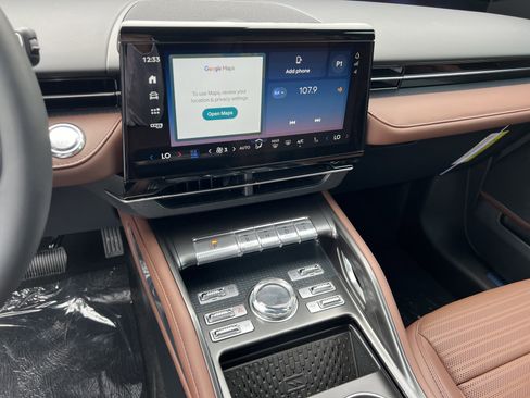 New 2026 Lincoln Nautilus Reserve AWD/4WD image 18