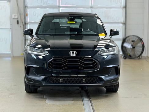 Used 2024 Honda HR-V Sport image 2
