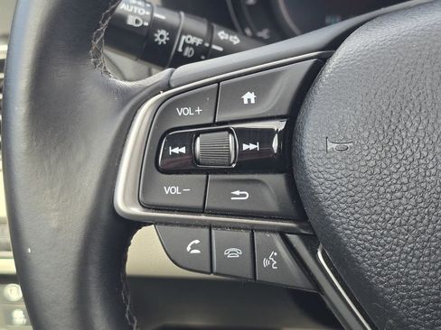 Used 2018 Honda Accord EX-L image 17