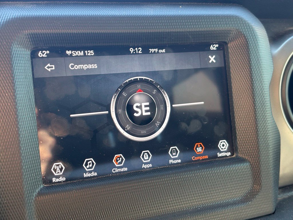 Used 2019 Jeep Wrangler Sport AWD/4WD image 14