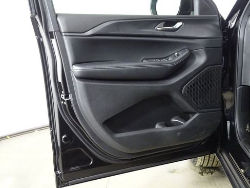 New 2025 Jeep Grand Cherokee Laredo X image 15