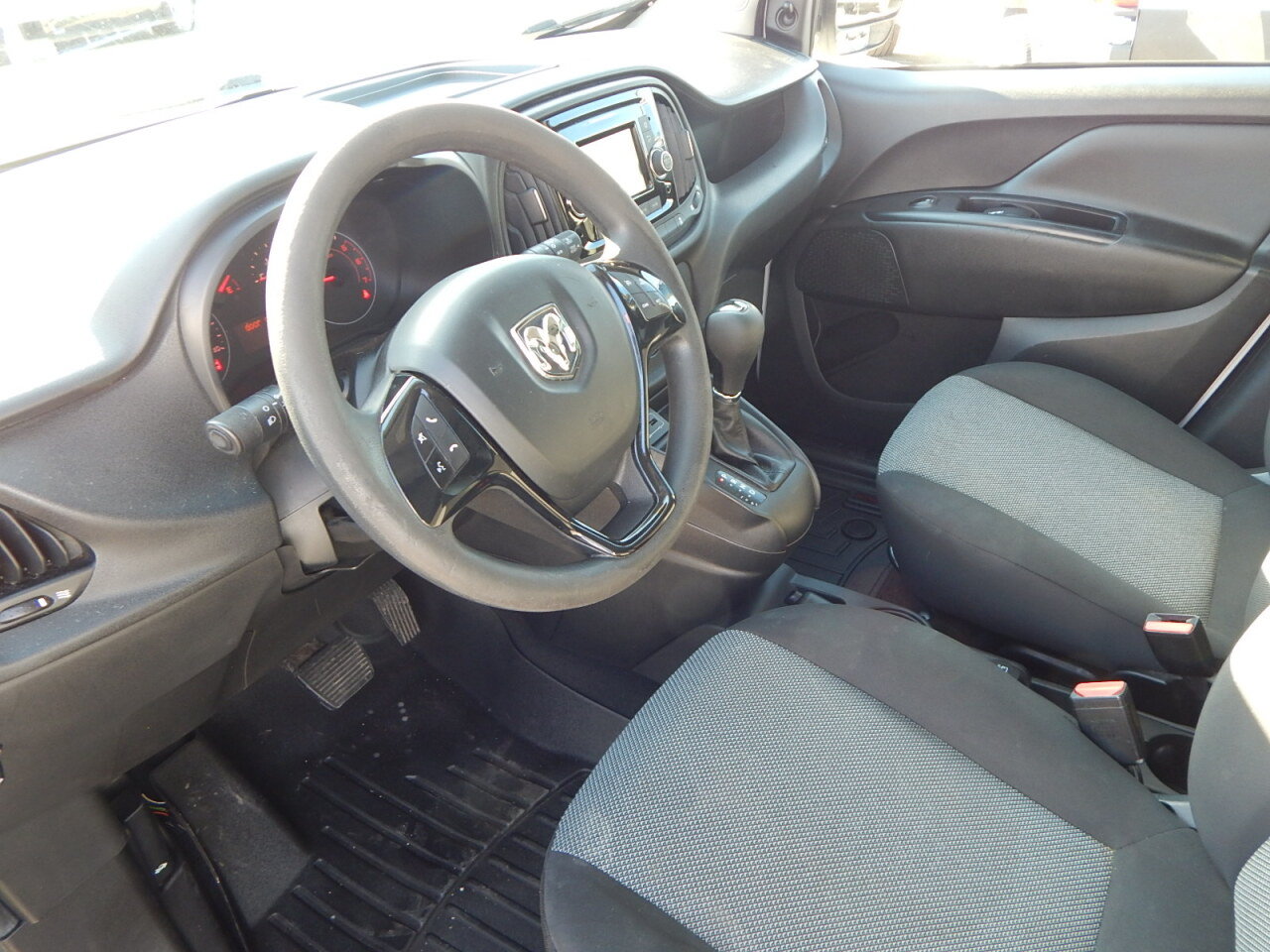 Used 2020 RAM ProMaster City Tradesman FWD image 2