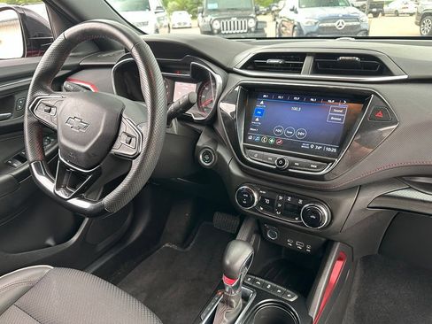 Used 2023 Chevrolet TrailBlazer RS w/ Convenience Package FWD image 32
