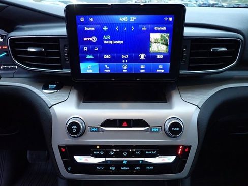 Certified 2023 Ford Explorer XLT w/ Equipment Group 202A image 28