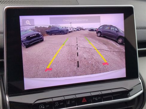 Certified 2024 Jeep Compass Limited image 28