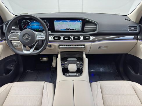 Used 2023 Mercedes-Benz GLS 450 4MATIC image 13