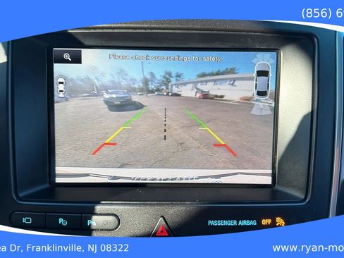 Used 2016 Ford Explorer Platinum image 14