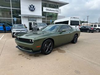 Used 2022 Dodge Challenger SXT w/ Driver Convenience Group AWD/4WD video 1