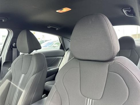 Certified 2025 Hyundai Elantra Sport image 24
