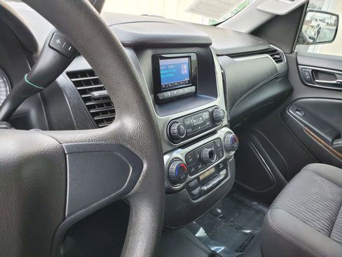 Used 2015 Chevrolet Tahoe 4WD w/ Remote Keyless Entry Package image 30