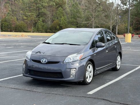 Used 2011 Toyota Prius Three image 3