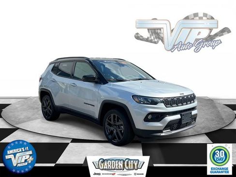 Used 2026 Jeep Compass Limited AWD/4WD image 1