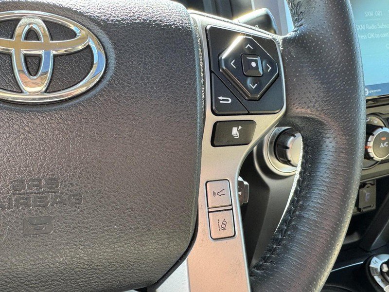 Used 2021 Toyota 4Runner SR5 Premium w/ Moonroof Package AWD/4WD image 17