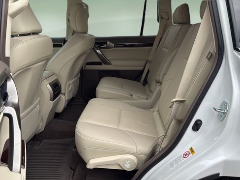 Used 2018 Lexus GX 460 Premium AWD/4WD image 15