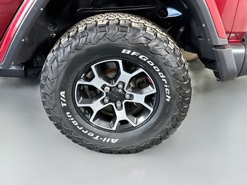 Used 2021 Jeep Wrangler Unlimited Rubicon AWD/4WD image 37