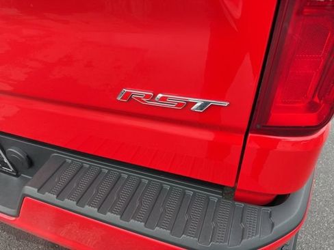 Used 2022 Chevrolet Silverado 1500 RST w/ Z71 Off-Road Package image 8