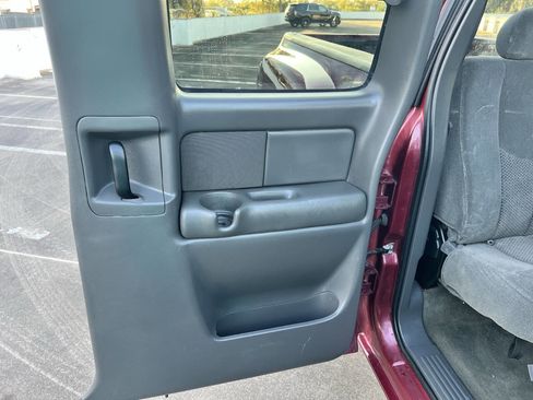 Used 2004 Chevrolet Silverado 1500 LS w/ Light Duty Power Package image 59