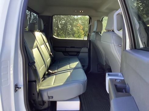 New 2026 Ford F350 4x4 Crew Cab DRW Super Duty image 11