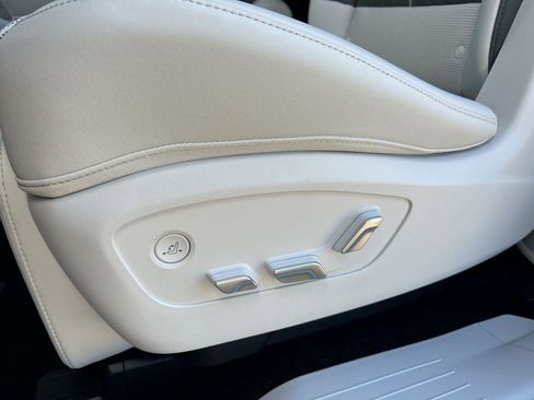New 2026 Hyundai Ioniq 9 Calligraphy AWD/4WD image 24
