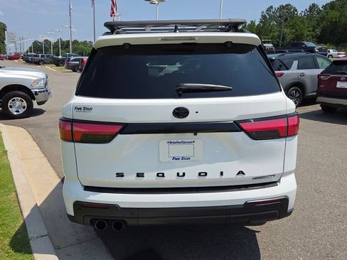 Used 2025 Toyota Sequoia TRD Pro AWD/4WD image 12